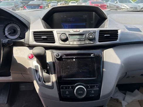 Used 2014 Honda Odyssey EX-L image 18