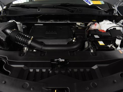 Used 2023 Chevrolet Blazer Premier w/ Driver Confidence II Package image 9