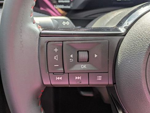 Used 2026 Nissan Kicks SR FWD image 17