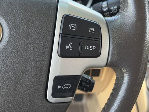 Used 2013 Toyota Land Cruiser image 10