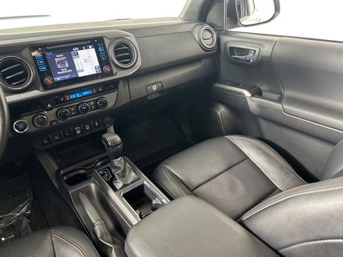 Used 2018 Toyota Tacoma TRD Pro image 23