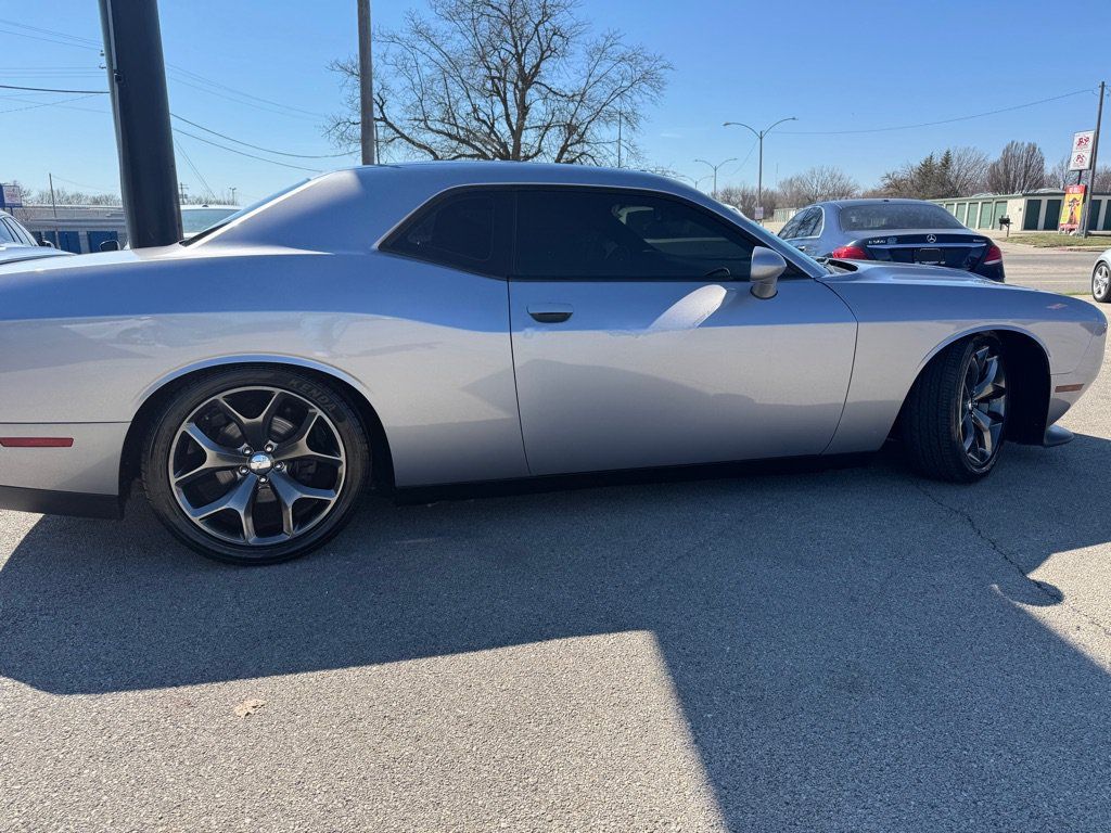 Used 2016 Dodge Challenger R/T w/ Cold Weather Group RWD image 9