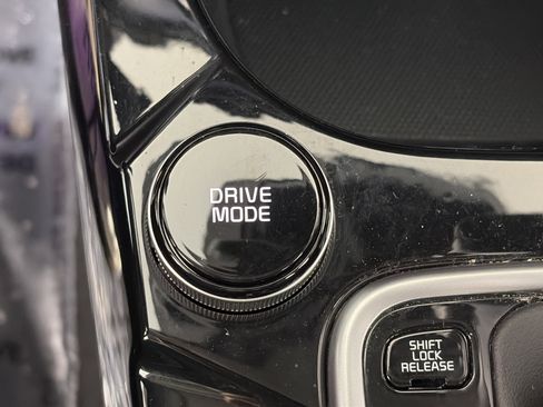 Certified 2023 Kia Seltos Nightfall Edition image 25