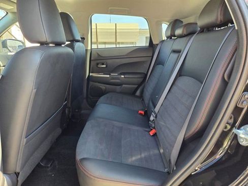 Used 2025 Mitsubishi Outlander Sport AWD image 25
