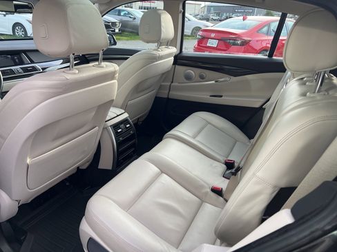 Used 2015 BMW 535i Gran Turismo image 18