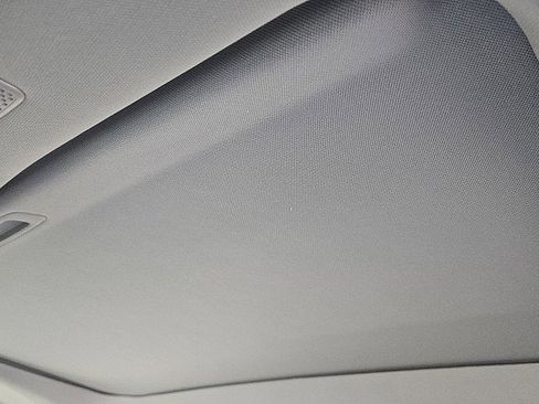 Used 2022 Toyota Highlander XLE image 22