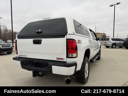 Used 2014 GMC Sierra 3500 Denali w/ Snow Plow Prep Package image 10