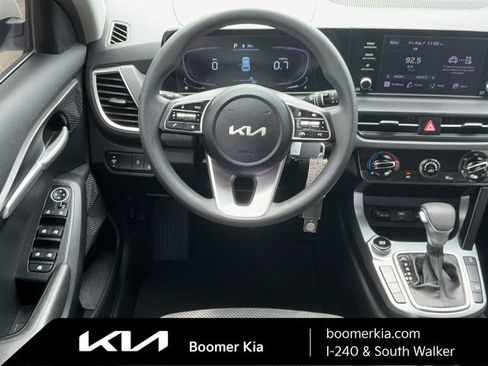 Certified 2024 Kia Seltos LX AWD/4WD image 14