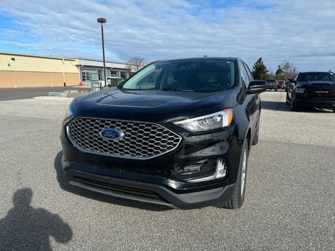Used 2024 Ford Edge SEL w/ Convenience Package AWD/4WD image 2