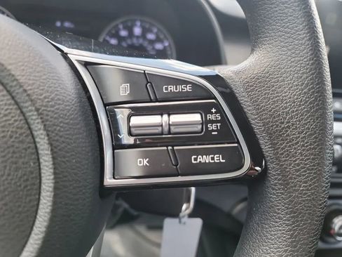 Used 2020 Kia Forte LXS FWD image 21