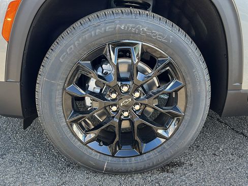 New 2026 Chevrolet Traverse LT w/ Midnight/Sport Edition image 11