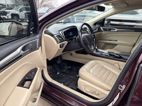 Used 2013 Ford Fusion SE image 10