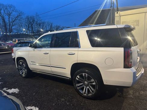Used 2019 GMC Yukon Denali w/ Denali Ultimate Package AWD/4WD image 12