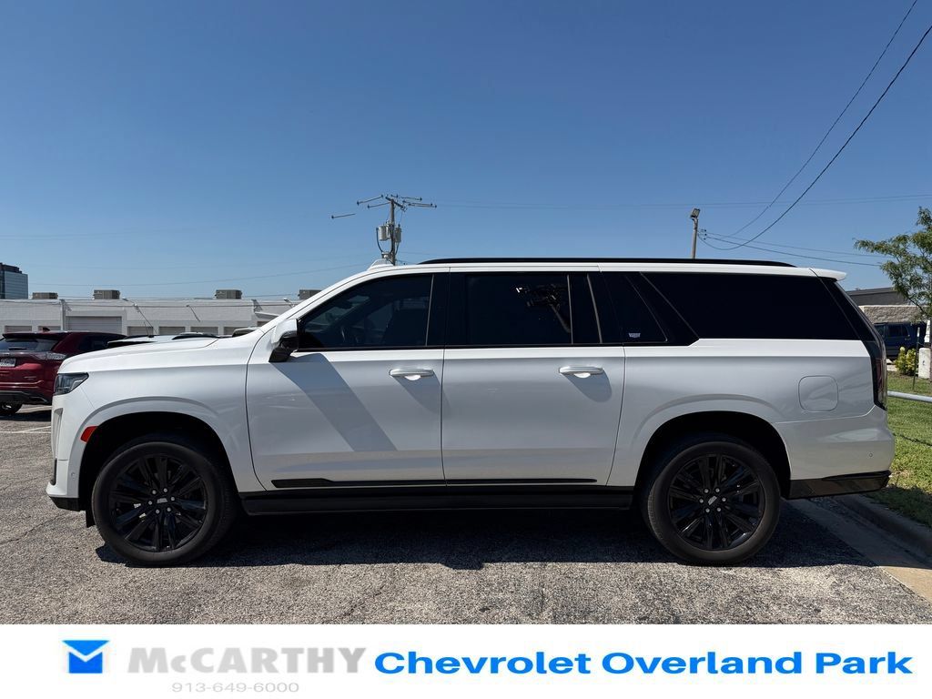 Used 2021 Cadillac Escalade ESV Sport w/ Driver Assist Tech Package AWD/4WD image 6