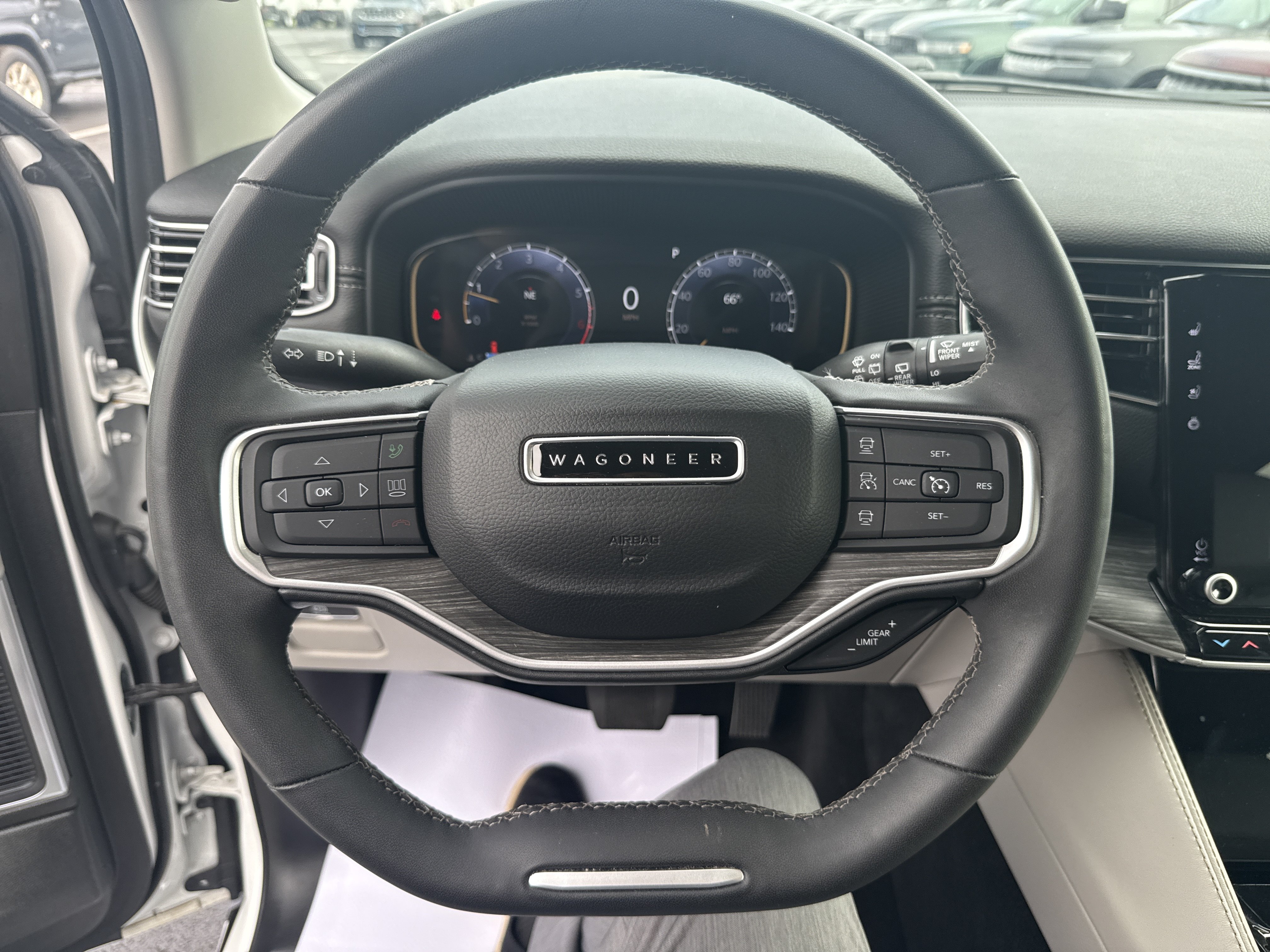 Used 2024 Jeep Wagoneer Series II AWD/4WD image 22