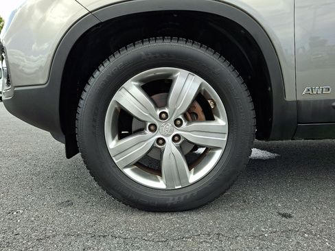 Used 2011 Kia Sorento EX w/ Limited Pkg AWD/4WD image 9