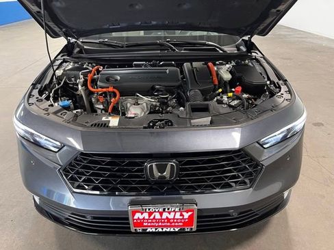 Used 2024 Honda Accord Touring image 9