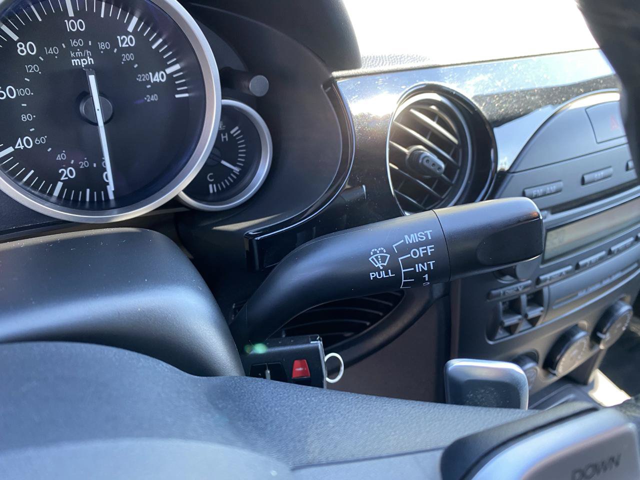 Used 2006 MAZDA MX-5 Miata Touring RWD image 34