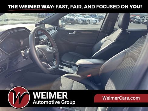 Used 2025 Ford Escape ST-Line FWD image 10
