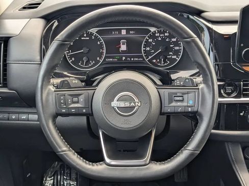 Certified 2025 Nissan Pathfinder SL FWD image 21
