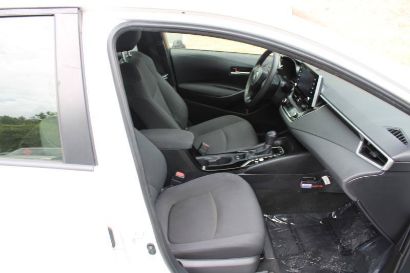Used 2021 Toyota Corolla LE FWD image 10