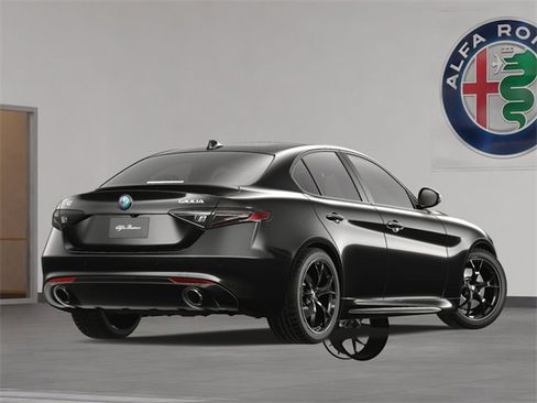 New 2025 Alfa Romeo Giulia w/ Driving Assist Package image 5