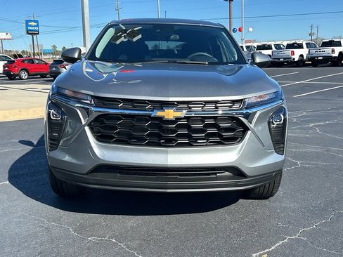 New 2026 Chevrolet Trax LS w/ LS Convenience Package image 2