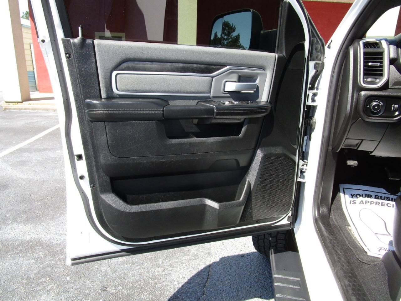 Used 2022 RAM 2500 Big Horn AWD/4WD image 19
