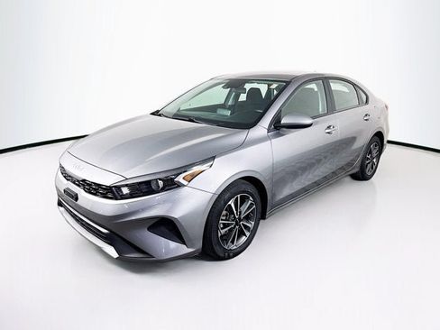 Certified 2023 Kia Forte LXS FWD image 1