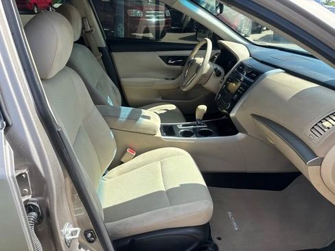 Used 2015 Nissan Altima 2.5 S w/ Power Driver Seat Package FWD image 18