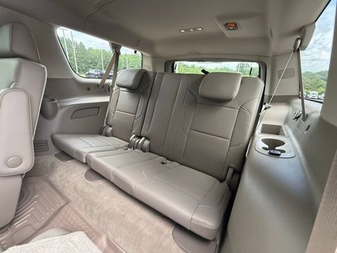 Used 2015 GMC Yukon XL SLT RWD image 16