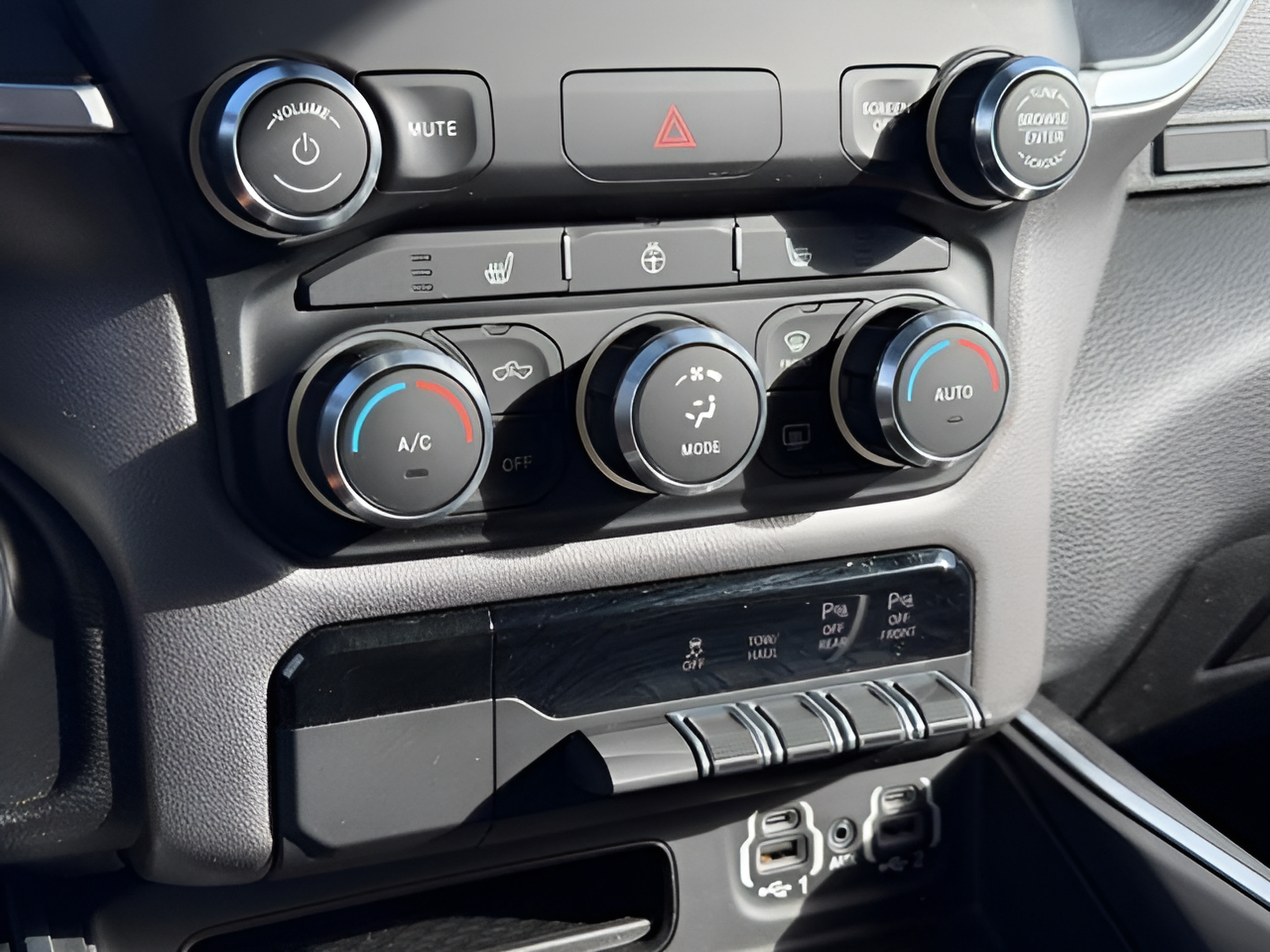 Used 2021 RAM 1500 Big Horn AWD/4WD image 26