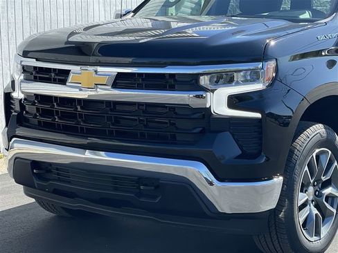 Used 2026 Chevrolet Silverado 1500 LT image 16