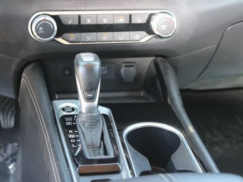 Used 2024 Nissan Altima 2.5 SV w/ SV Premium Package FWD image 15