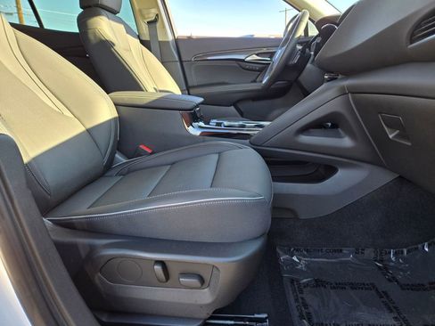 Used 2023 Buick Envision Essence image 16