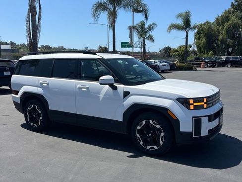 Used 2025 Hyundai Santa Fe SEL image 12