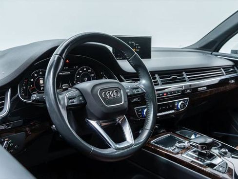Used 2019 Audi Q7 3.0T Prestige AWD/4WD image 13