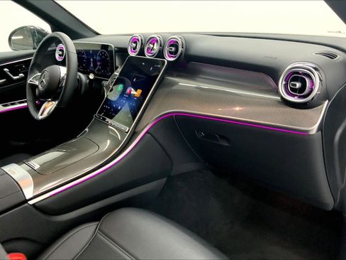 Used 2026 Mercedes-Benz GLC 300 image 12