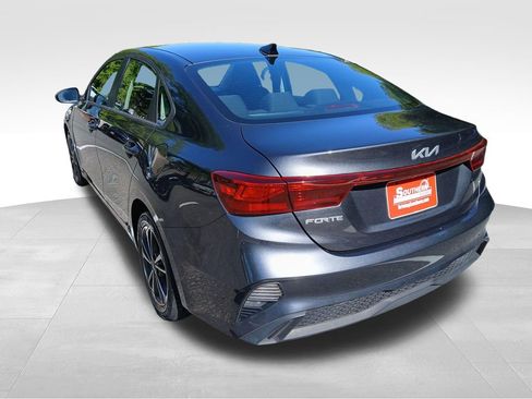 Used 2022 Kia Forte LXS FWD image 8