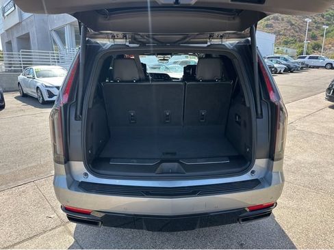 Certified 2023 Cadillac Escalade Sport Platinum AWD/4WD image 32