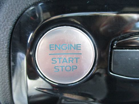 Used 2024 Ford Escape ST-Line w/ Tech Pack #1 AWD/4WD image 30