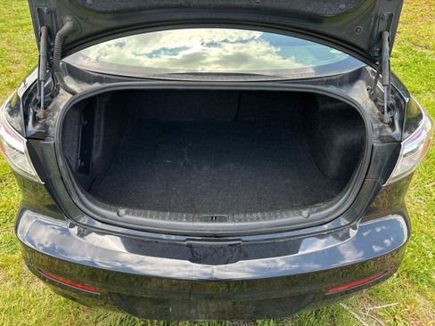 Used 2012 MAZDA MAZDA3 i Touring FWD image 20