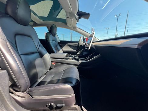 Used 2020 Tesla Model 3 Long Range image 29