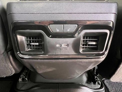 Used 2023 GMC Sierra 1500 AT4X image 13