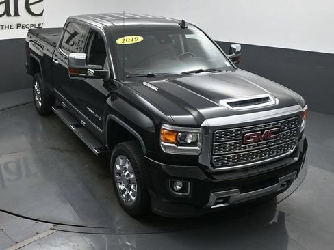 Used 2019 GMC Sierra 2500 Denali w/ Duramax Plus Package AWD/4WD image 48
