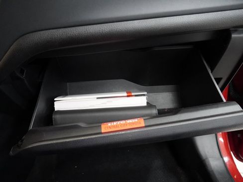 Used 2017 Toyota Corolla LE image 35