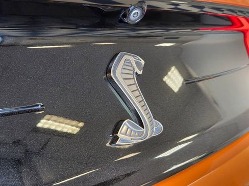 Used 2021 Ford Mustang Shelby GT500 w/ Technology Package RWD image 7