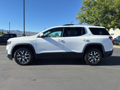 Used 2023 GMC Acadia SLT image 4