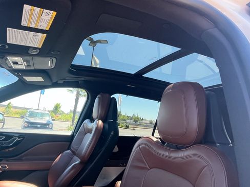 Used 2025 Lincoln Aviator Reserve w/ Luxury Package AWD/4WD image 19