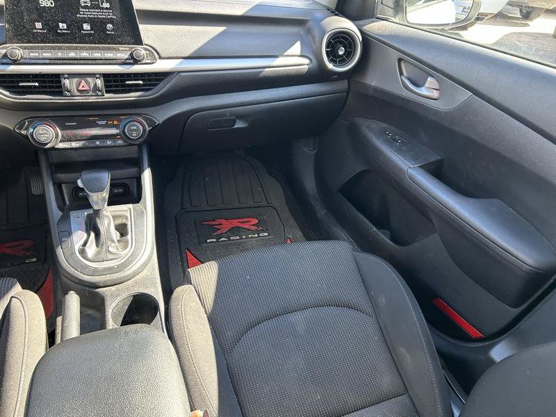 Used 2019 Kia Forte LXS FWD image 13